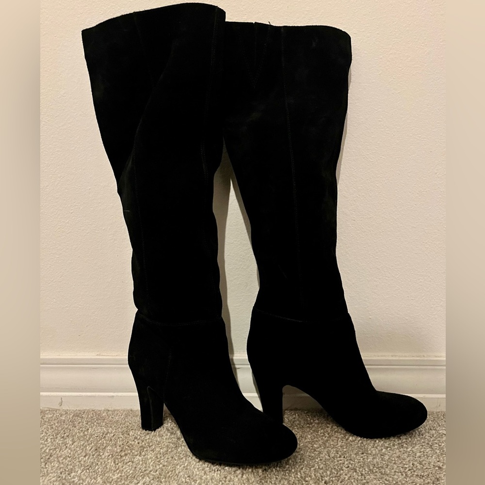 Jessica Simpson - Black Suede Knee High pull on boots